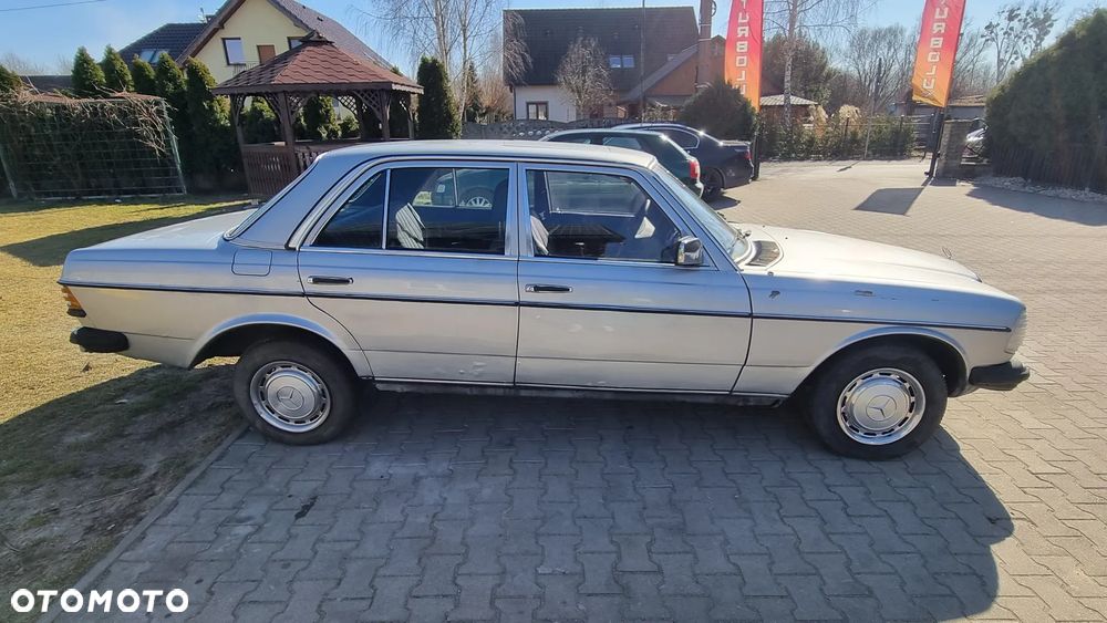 Mercedes-Benz W123 - 3