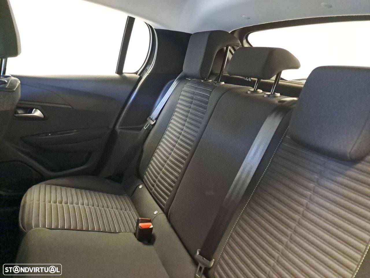 Peugeot 208 1.2 PureTech Active - 10
