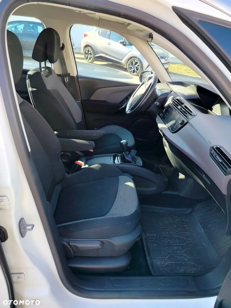 Citroën C4 Grand Picasso 1.2 PureTech MoreLife S&S - 19