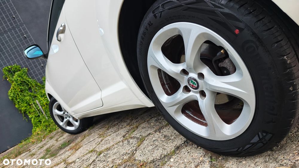 Alfa Romeo Mito 1.4 8V Turismo - 26