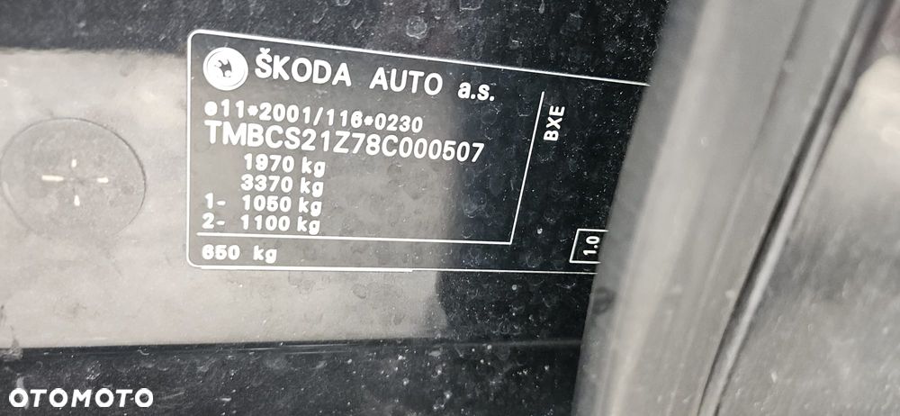 SKODA OCTAVIA II  04-08 1.9 TDI BXE - ZDERZAK PRZÓD PRZEDNI CZARNY - 31