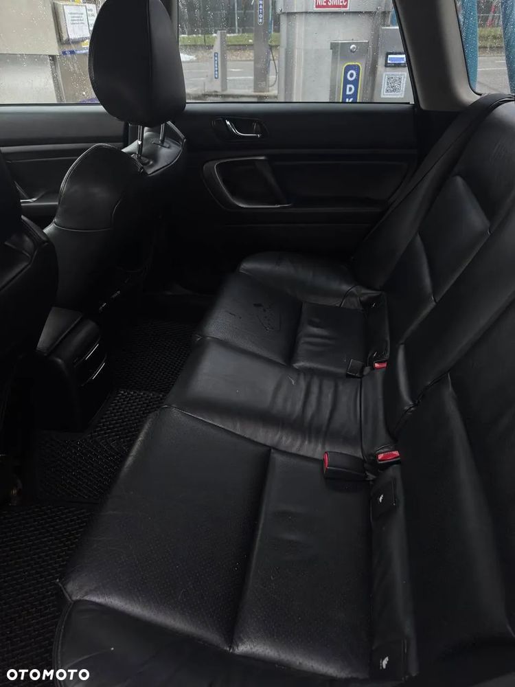 Subaru Legacy 2.0 4WD Celebration - 7