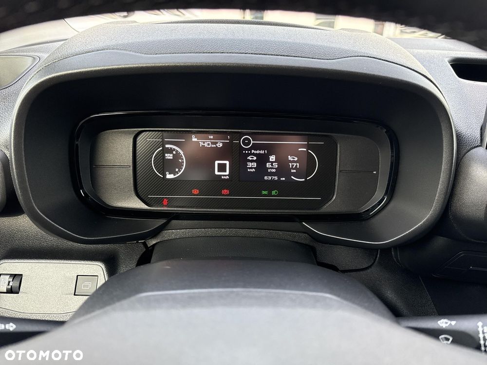 Toyota Proace City - 17