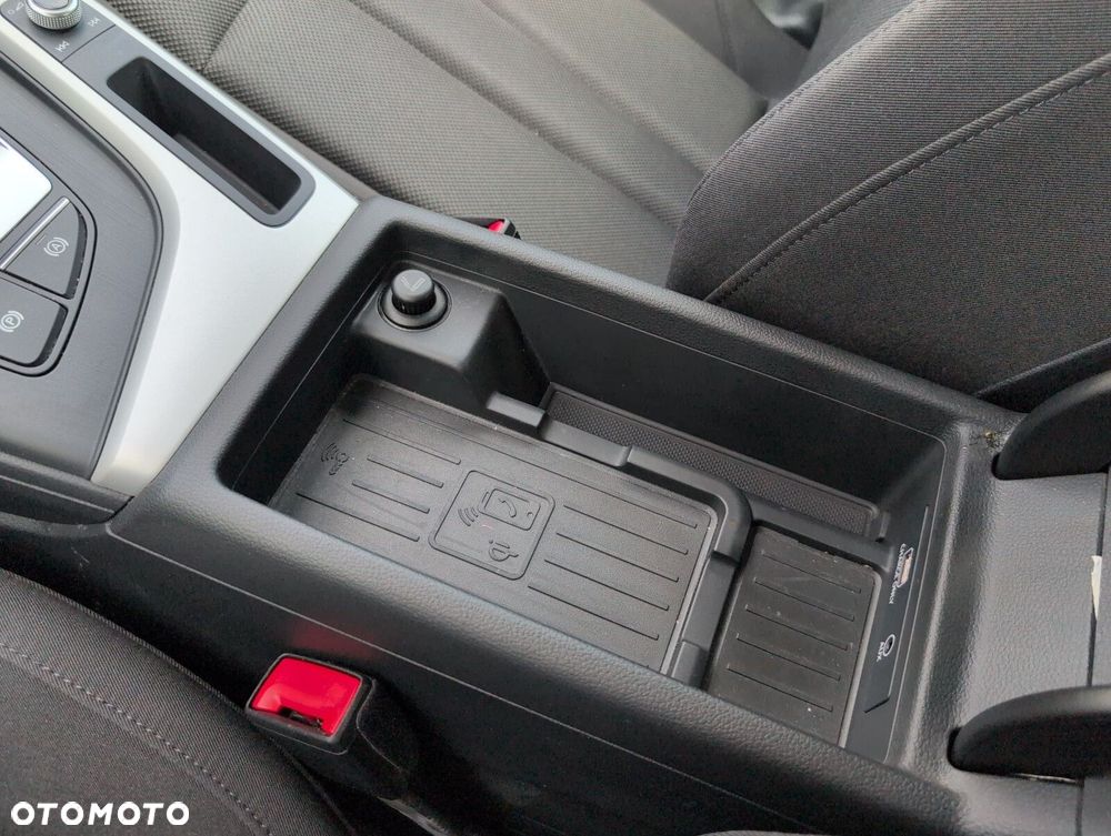 Audi A4 Limousine 40 TFSI mHEV S Line S tronic - 34
