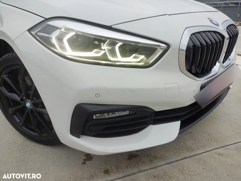 BMW Seria 1 2023 photo 3