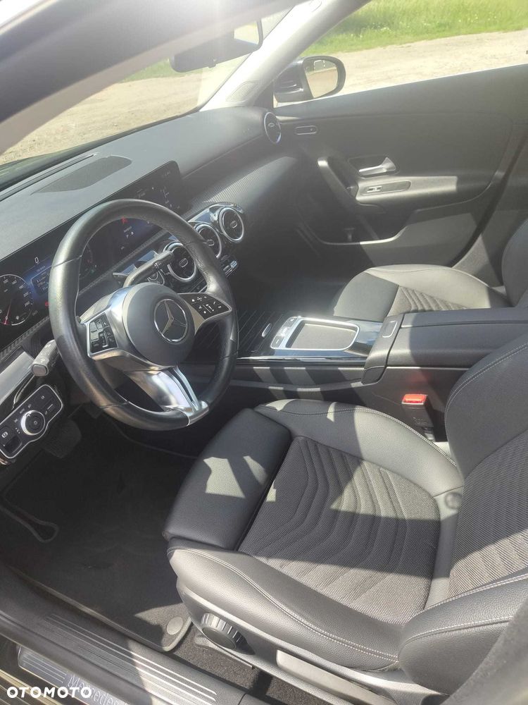 Mercedes-Benz CLA - 6