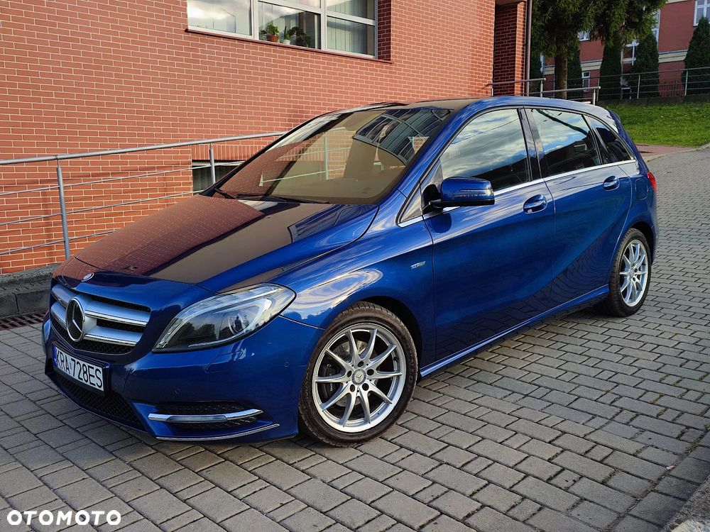 Mercedes-Benz Klasa B 180 BlueEFFICIENCY Edition - 10