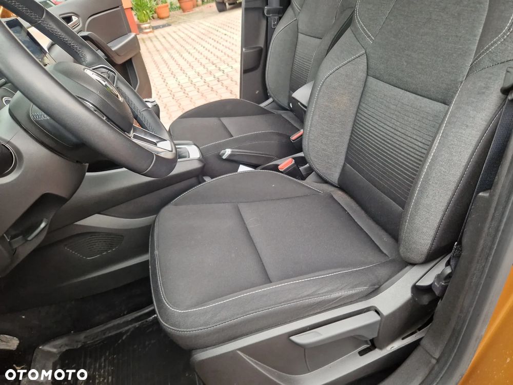 Renault Captur 1.0 TCe Zen - 21