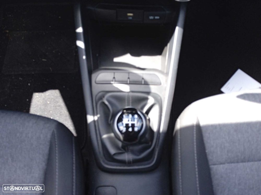 Kia Stonic 1.2 MPi Dynamic - 15