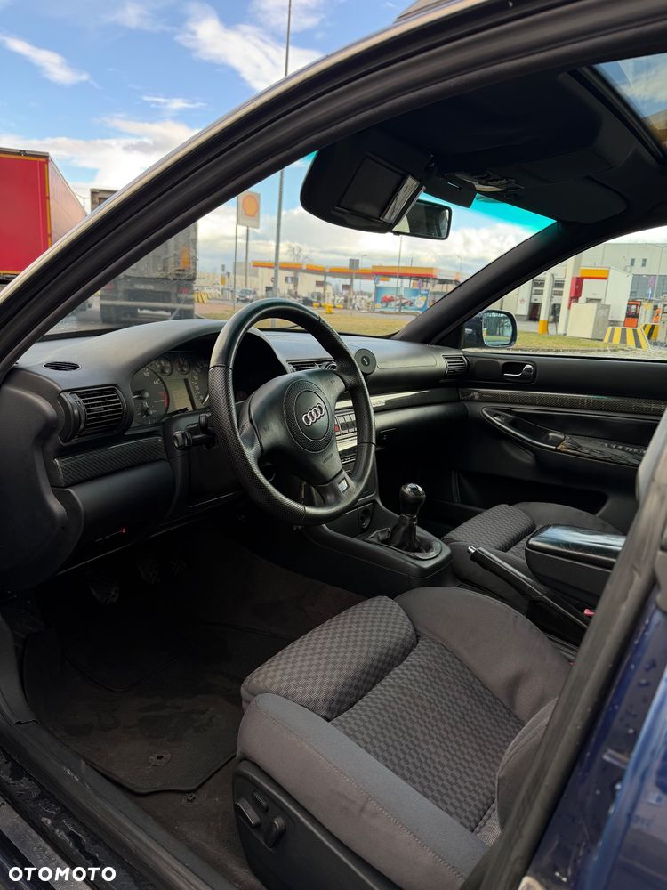 Audi S4 Avant 2.7 Quattro - 11