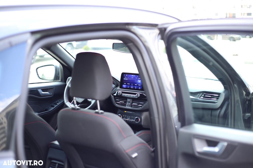 Ford Kuga 2.5 Duratec FHEV FWD ST Line - 11