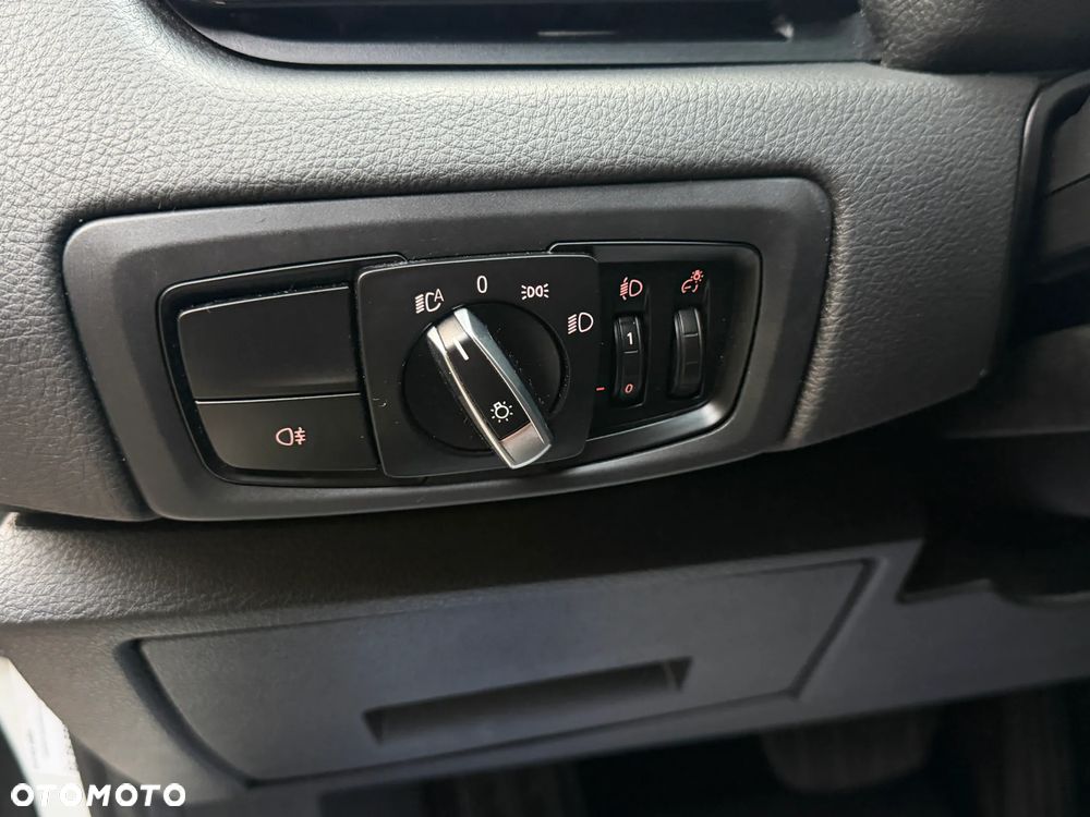 BMW Seria 2 218i GPF - 29