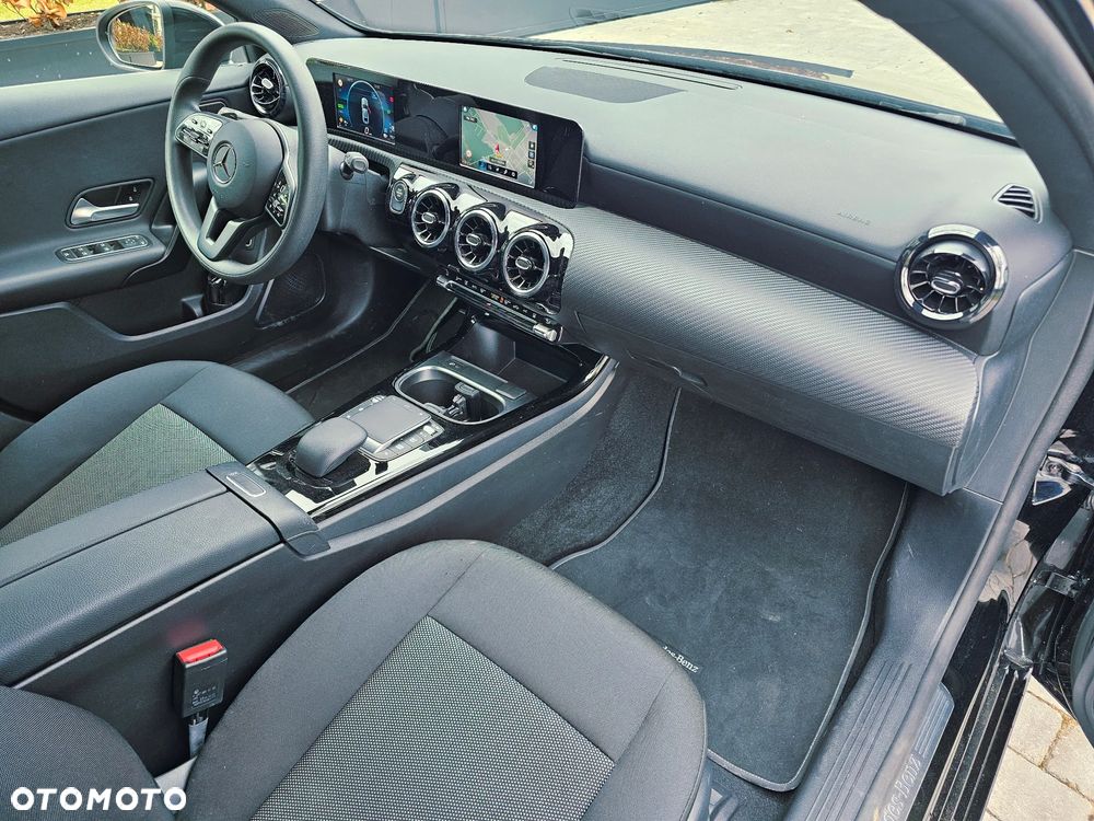 Mercedes-Benz Klasa A 250 e PHEV Progressive 8G-DCT - 17