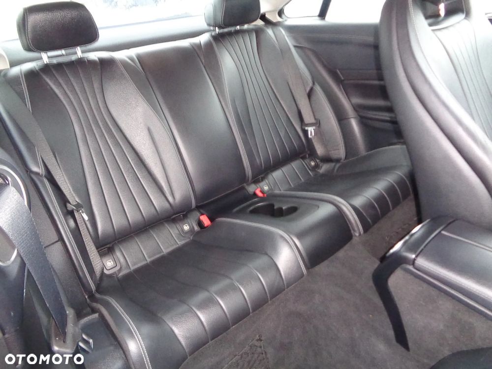 Mercedes-Benz Klasa E 200 9G-TRONIC Edition 1 - 18