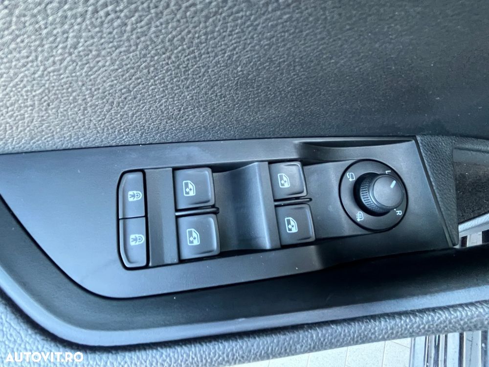 Skoda Superb 2.0 TDI Ambition - 15
