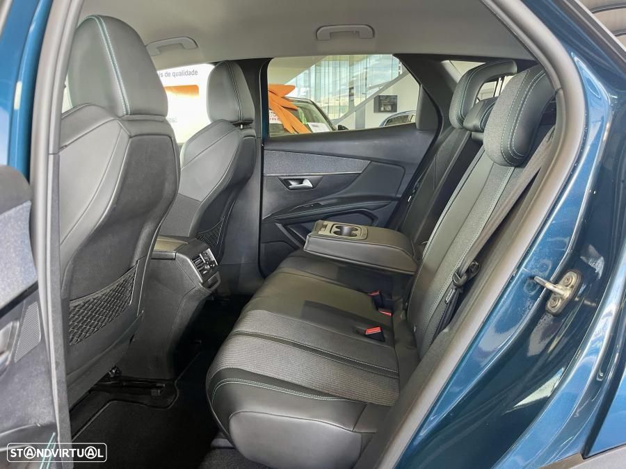 Peugeot 3008 1.2 PureTech Allure EAT8 - 27