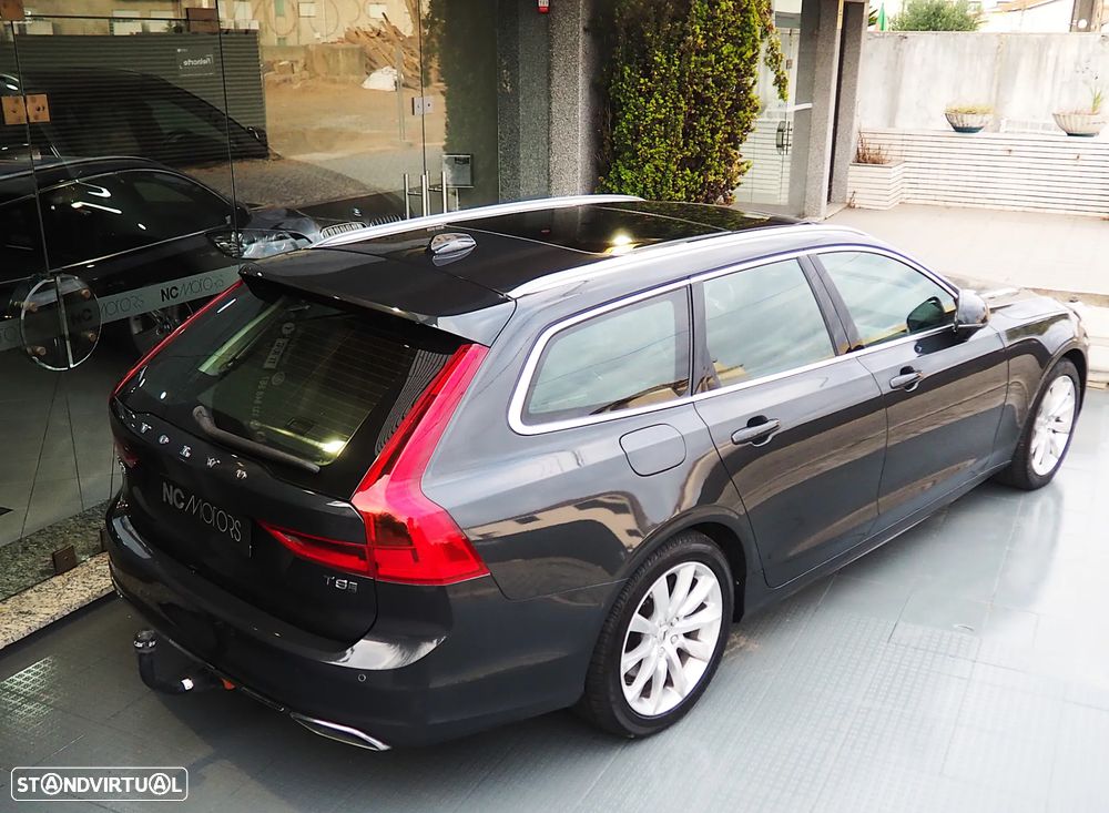 Volvo V90 2.0 T8 Momentum Plus AWD Geartronic - 13