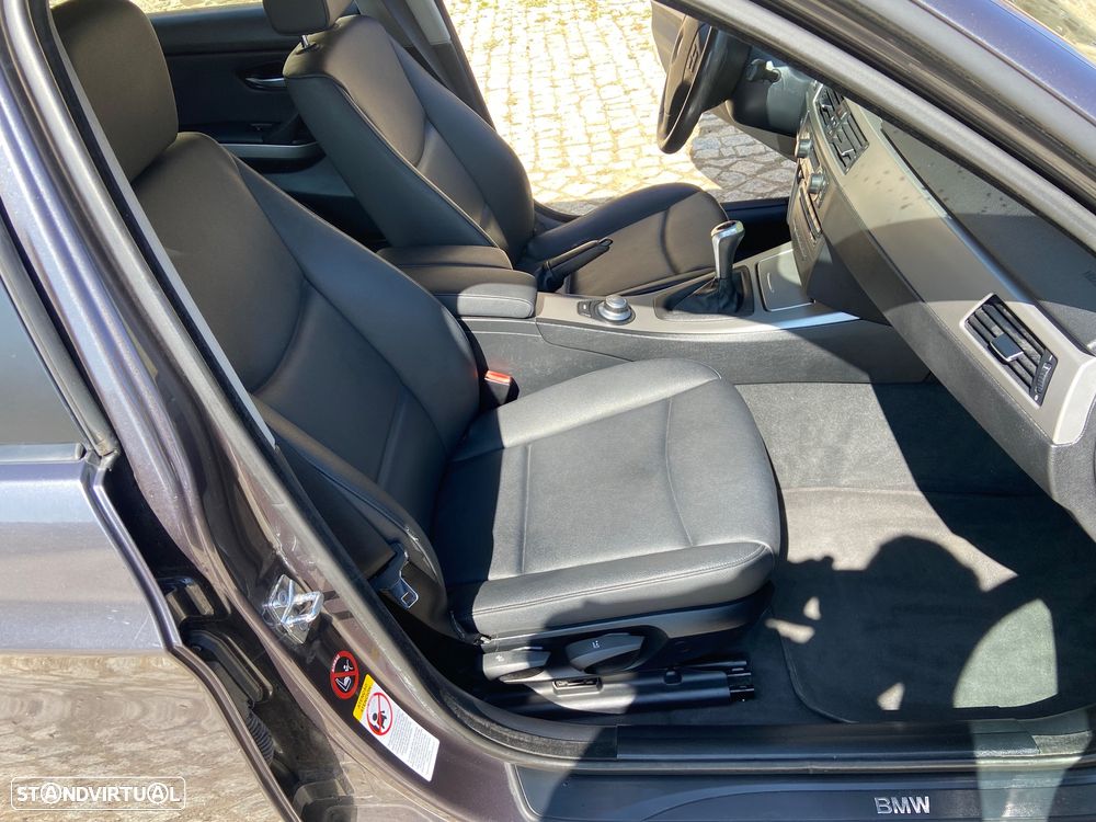 BMW 320 d Touring - 18