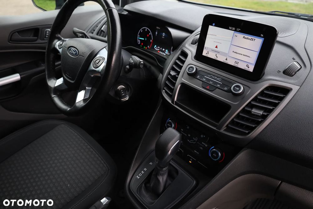 Ford Transit Connect - 28