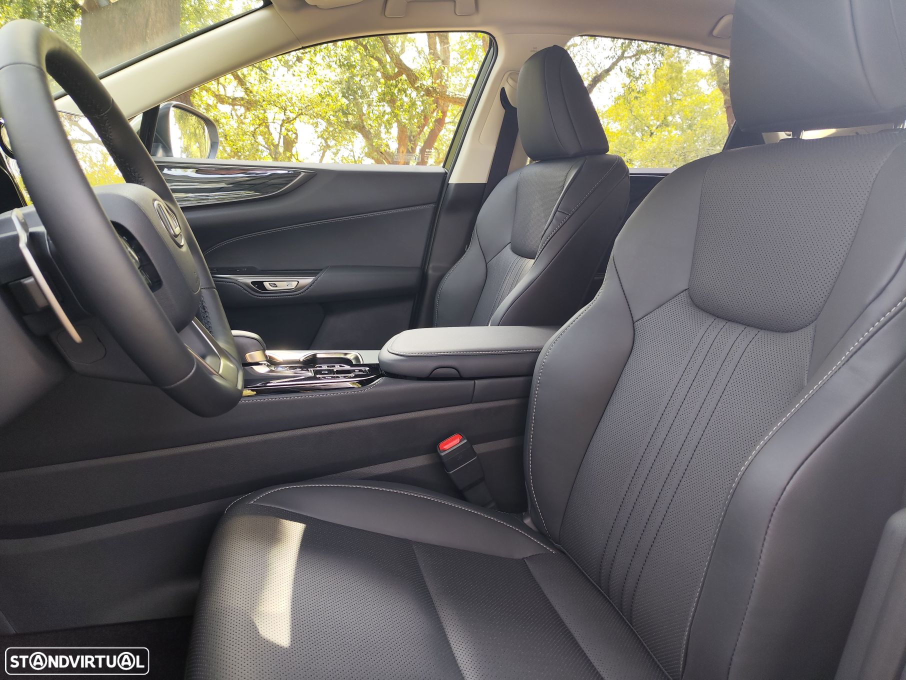 Lexus nx-450hplus - 13