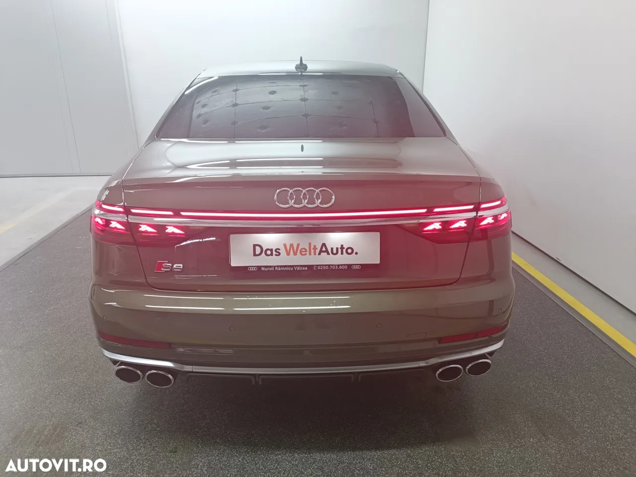 Audi S8 - 7