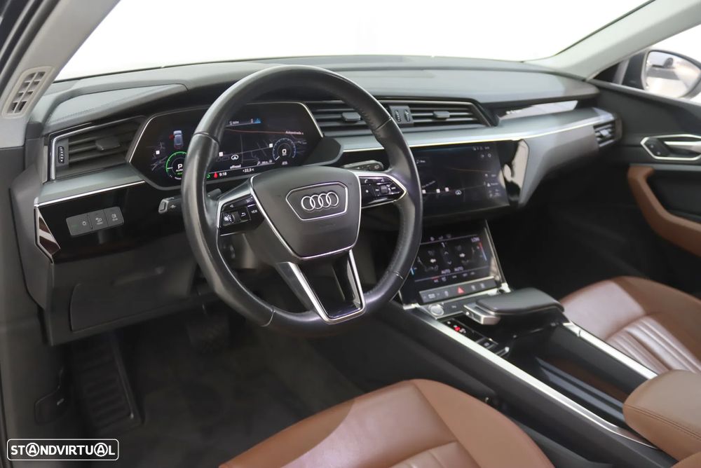 Audi e-tron 55 quattro - 4