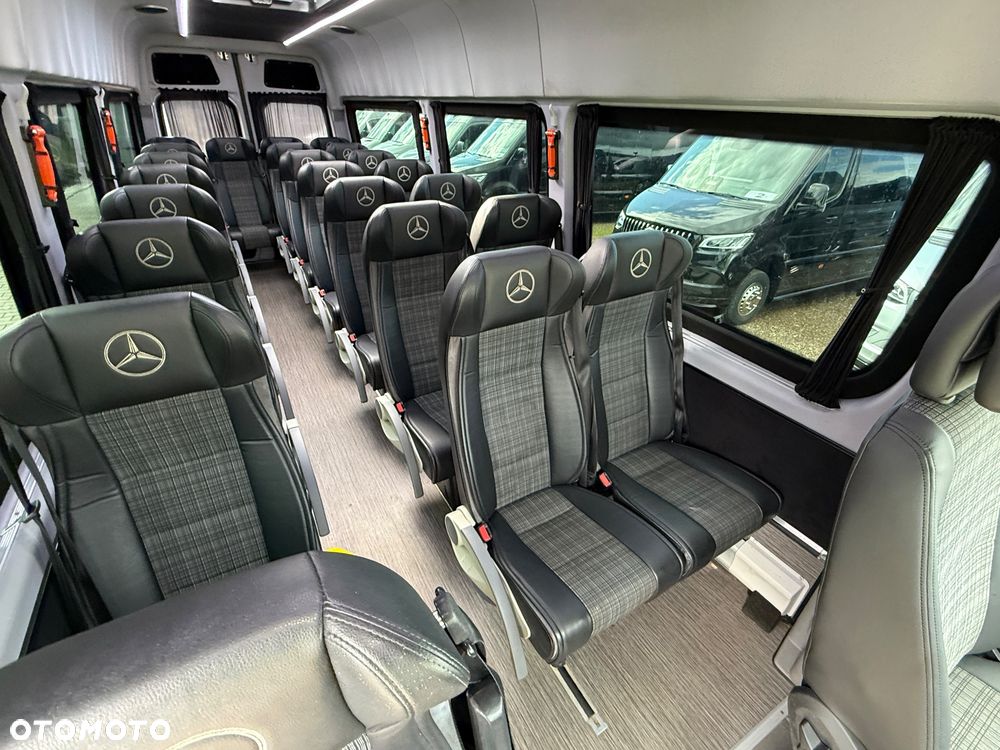 Mercedes-Benz Sprinter 516 24 miejsca - 19