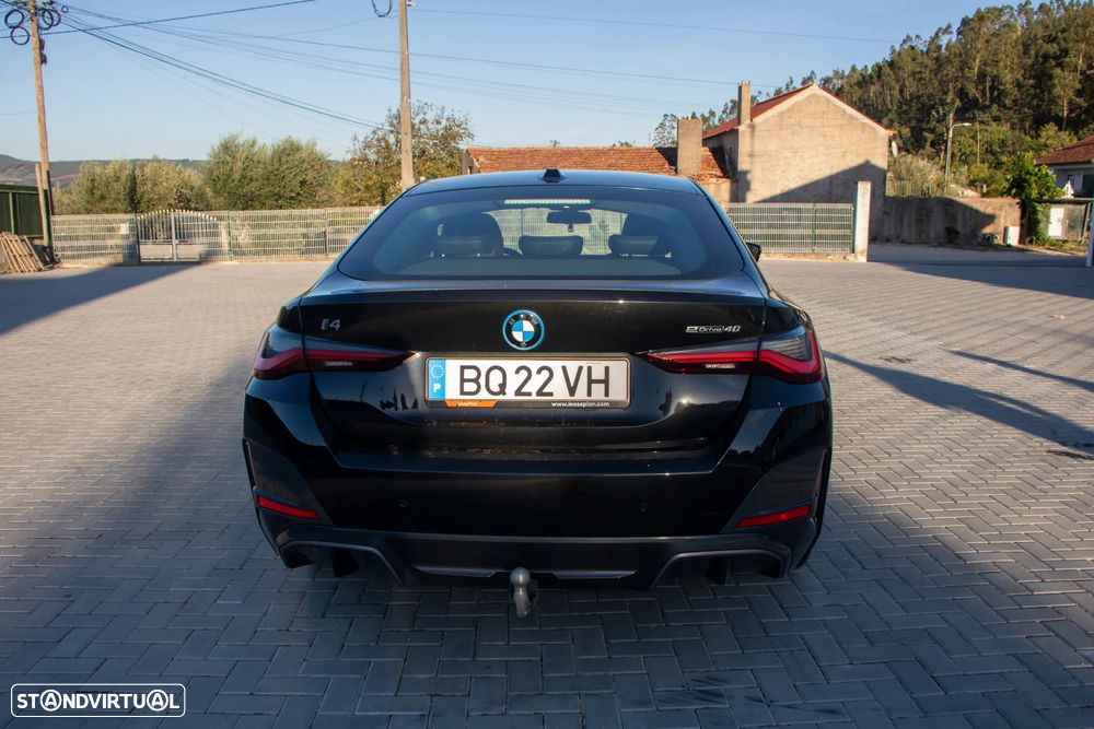 BMW i4 - 33