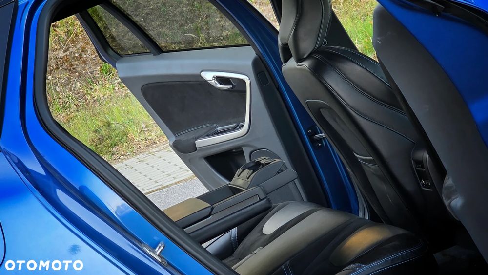 Volvo V60 Polestar - 25