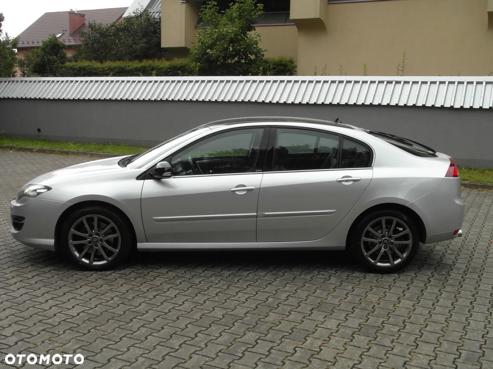Renault Laguna ENERGY dCi 175 FAP Start & Stop GT - 11