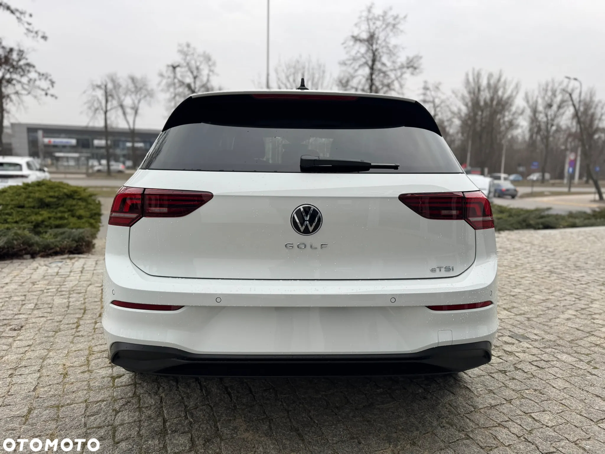 Volkswagen Golf 1.5 eTSI OPF DSG Life - 6