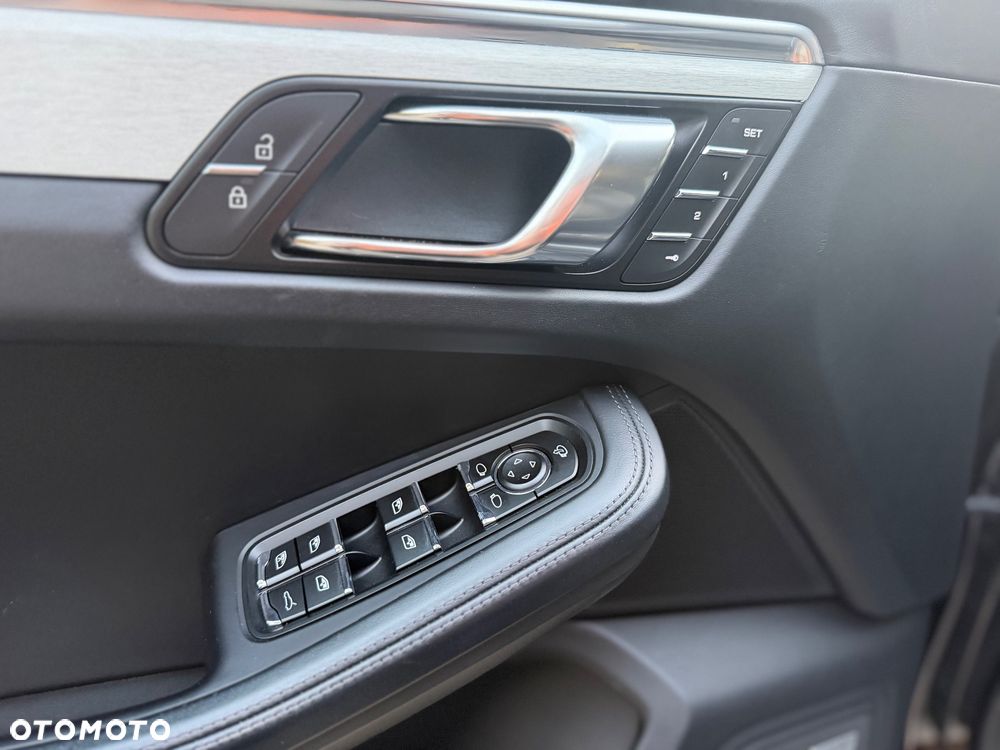 Porsche Macan S - 18