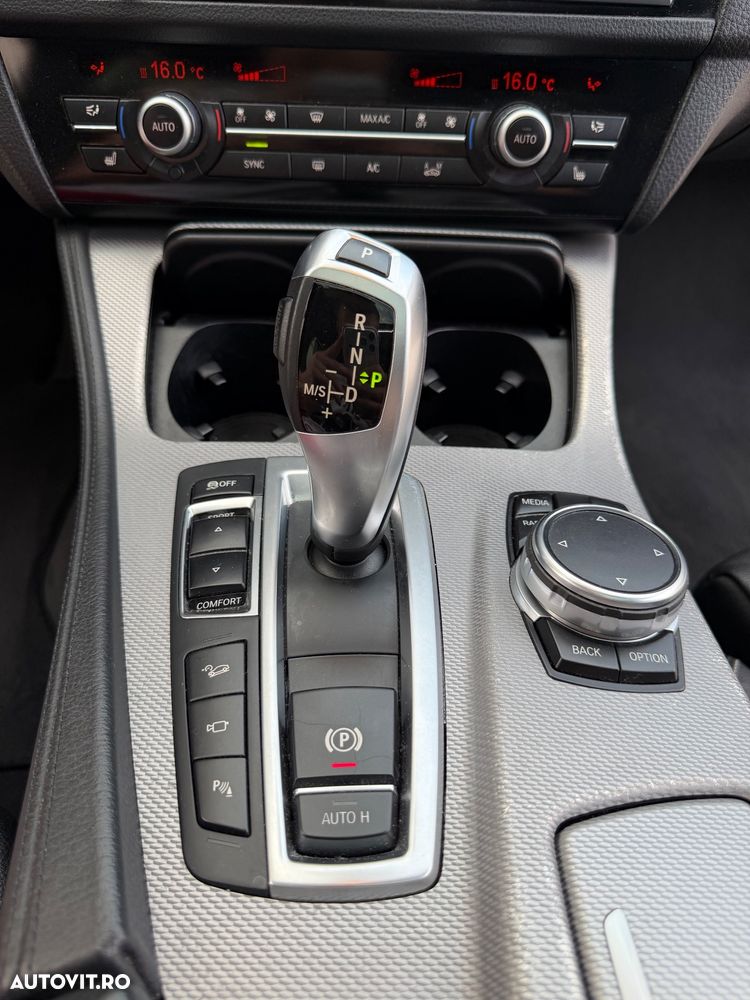 BMW Seria 5 530d xDrive Sport-Aut. - 25