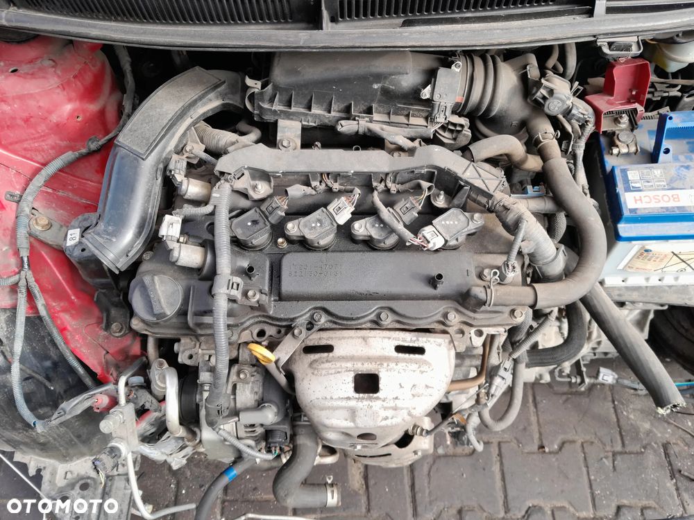 Silnik TOYOTA Auris Yaris I II 09-14r. 1.33 Dual VVT-i 99KM 1NRFE - 1