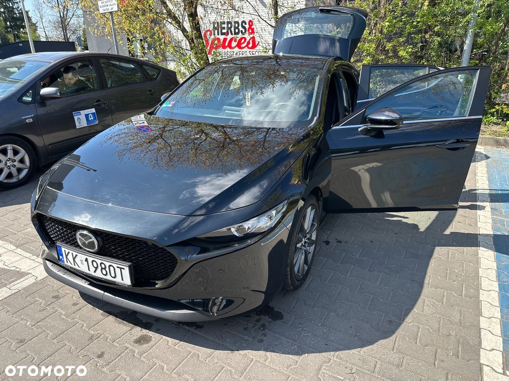 Mazda 3 e-SKYACTIV-G 2.0 M HYBRID - 11