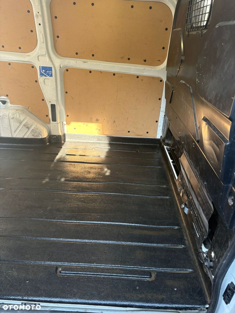 Ford Transit Custom - 13