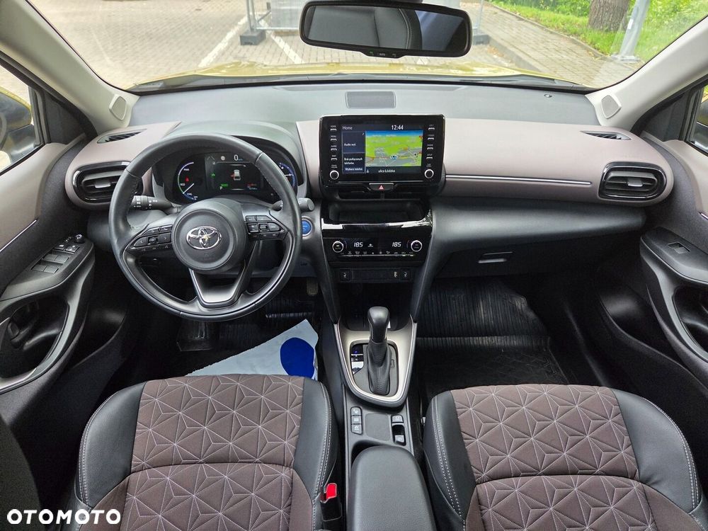 Toyota Yaris Cross - 17