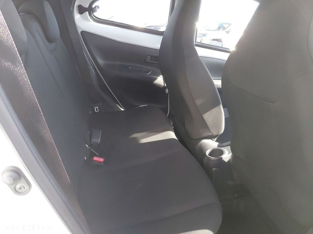 Toyota Aygo X - 10