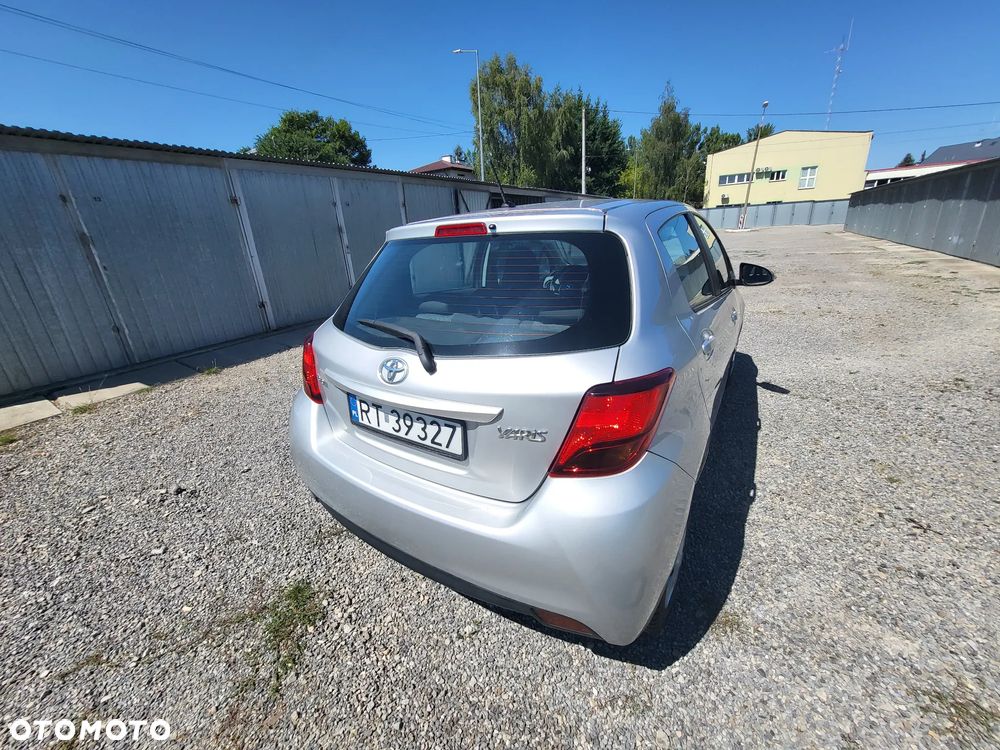 Toyota Yaris 1.33 Active - 10