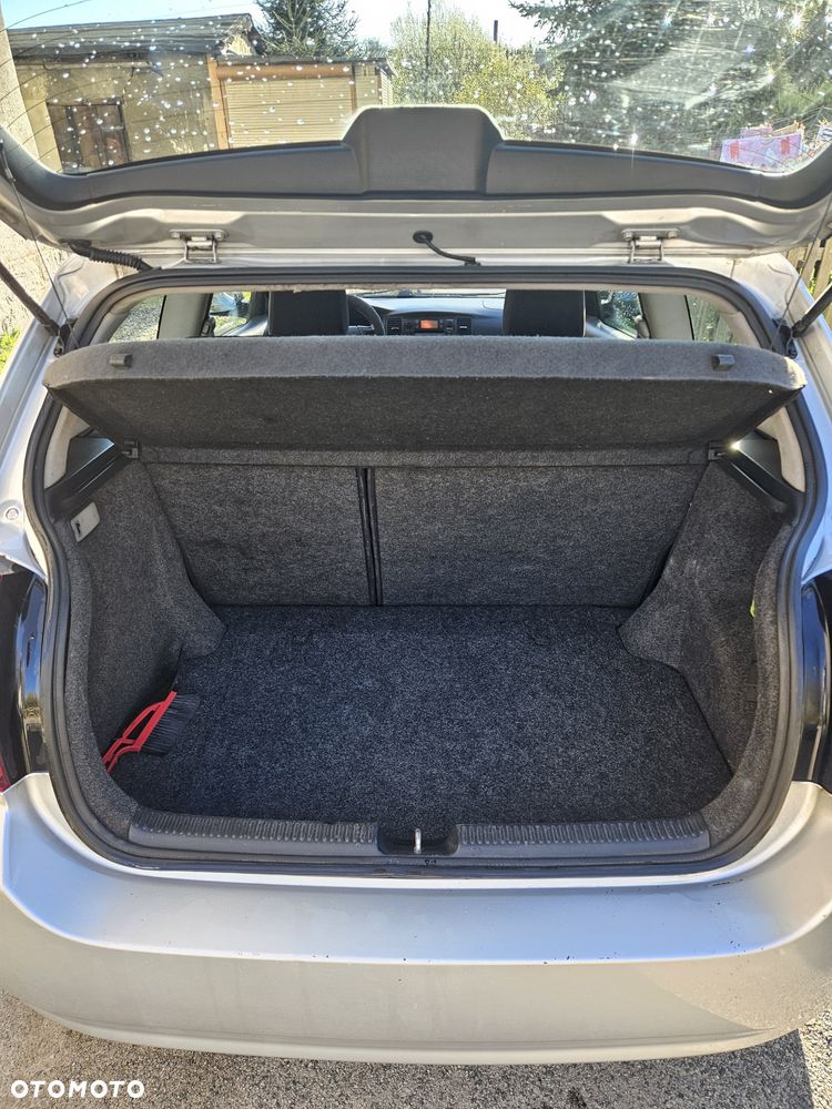 Toyota Corolla - 4