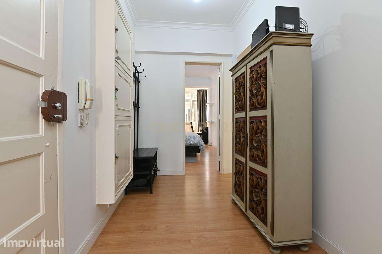 Apartamento T3 em campo de ourique renovado em prédio com elevador - Grande imagem: 4/20