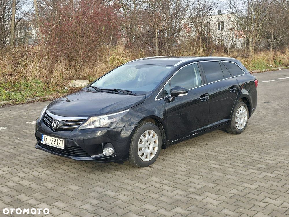 Toyota Avensis - 1