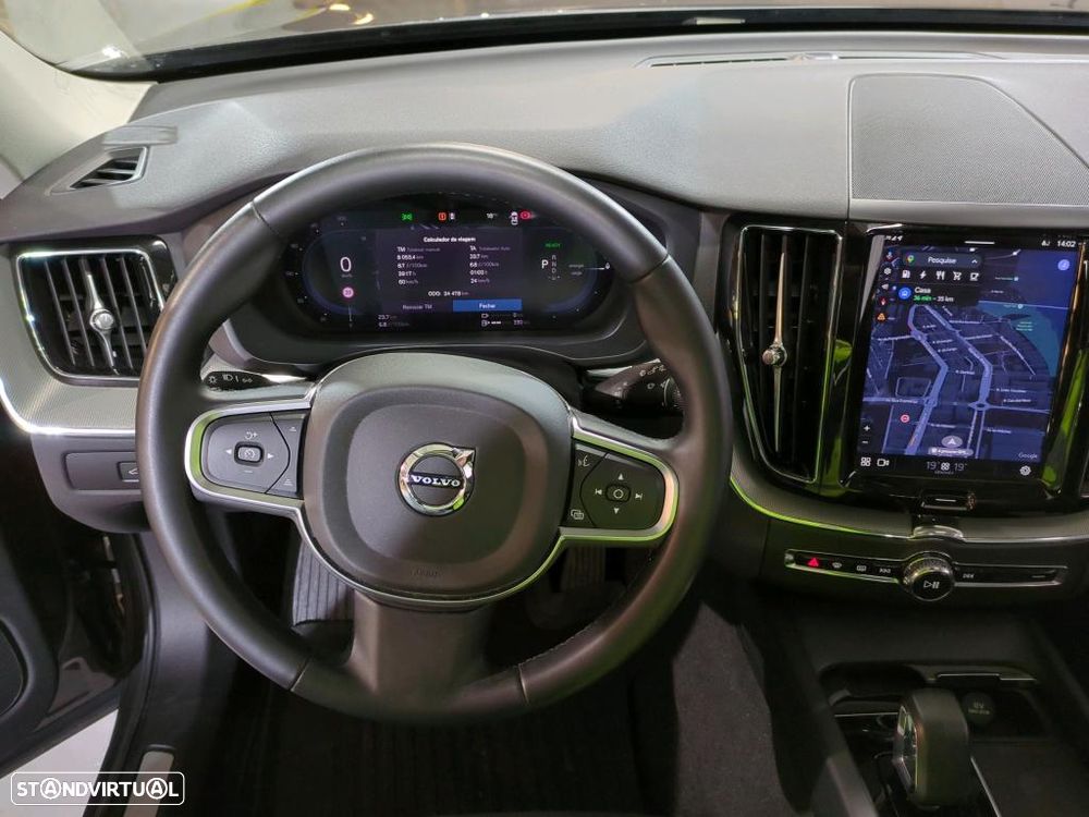 Volvo XC 60 2.0 T6 PHEV Core AWD - 7
