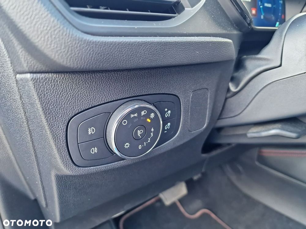 Ford Focus 1.5 EcoBlue STart-Stopp-System ST-LINE X - 19