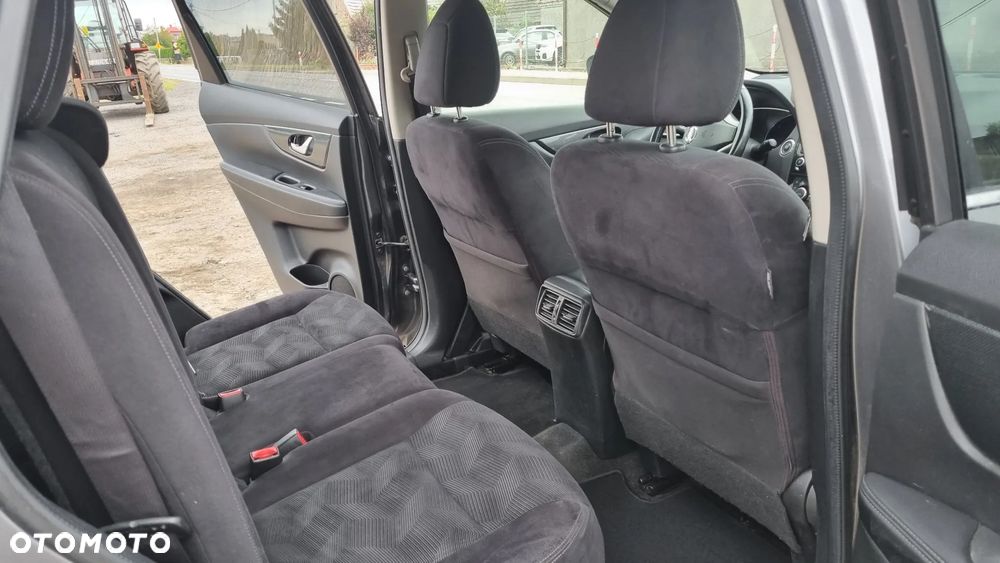 Nissan X-Trail 1.6 DCi N-Connecta 2WD 7os - 25