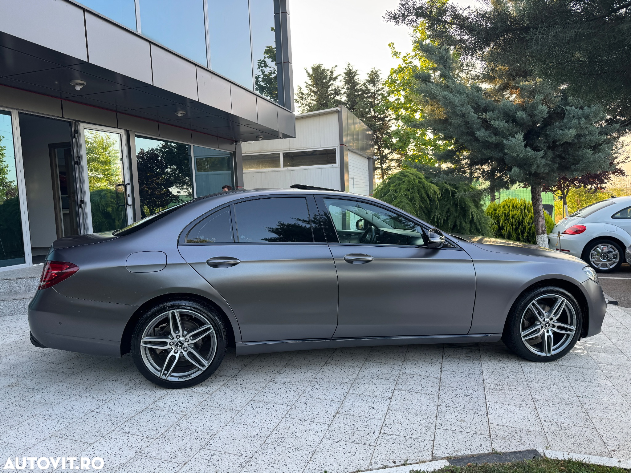 Mercedes-Benz E 200 d T 9G-TRONIC - 18
