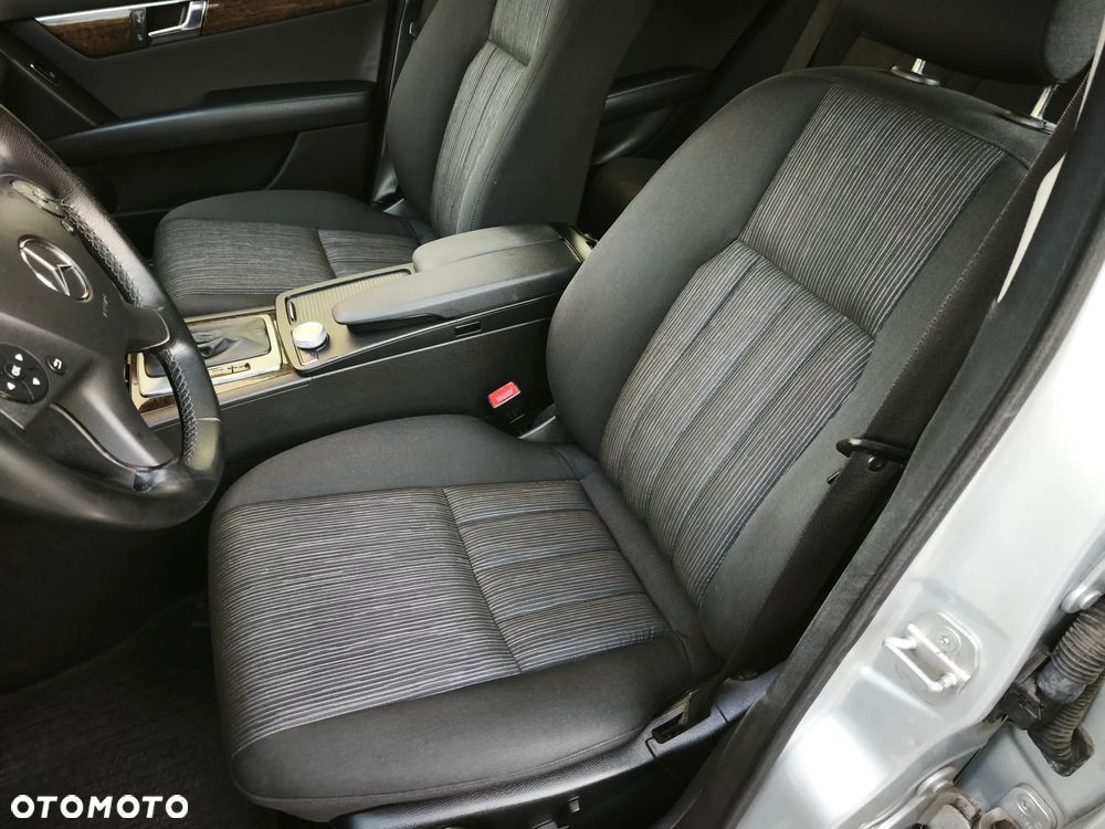Mercedes-Benz Klasa C 200 (BlueEFFICIENCY) 7G-TRONIC Elegance - 14