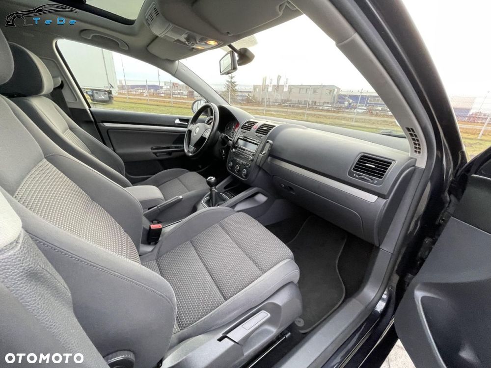 Volkswagen Golf 1.4 TSI Highline - 29