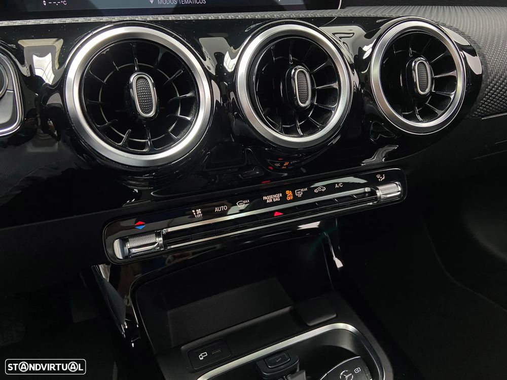 Mercedes-Benz CLA 200 Progressive - 22