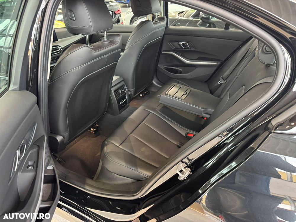 BMW Seria 3 318i Aut. - 3